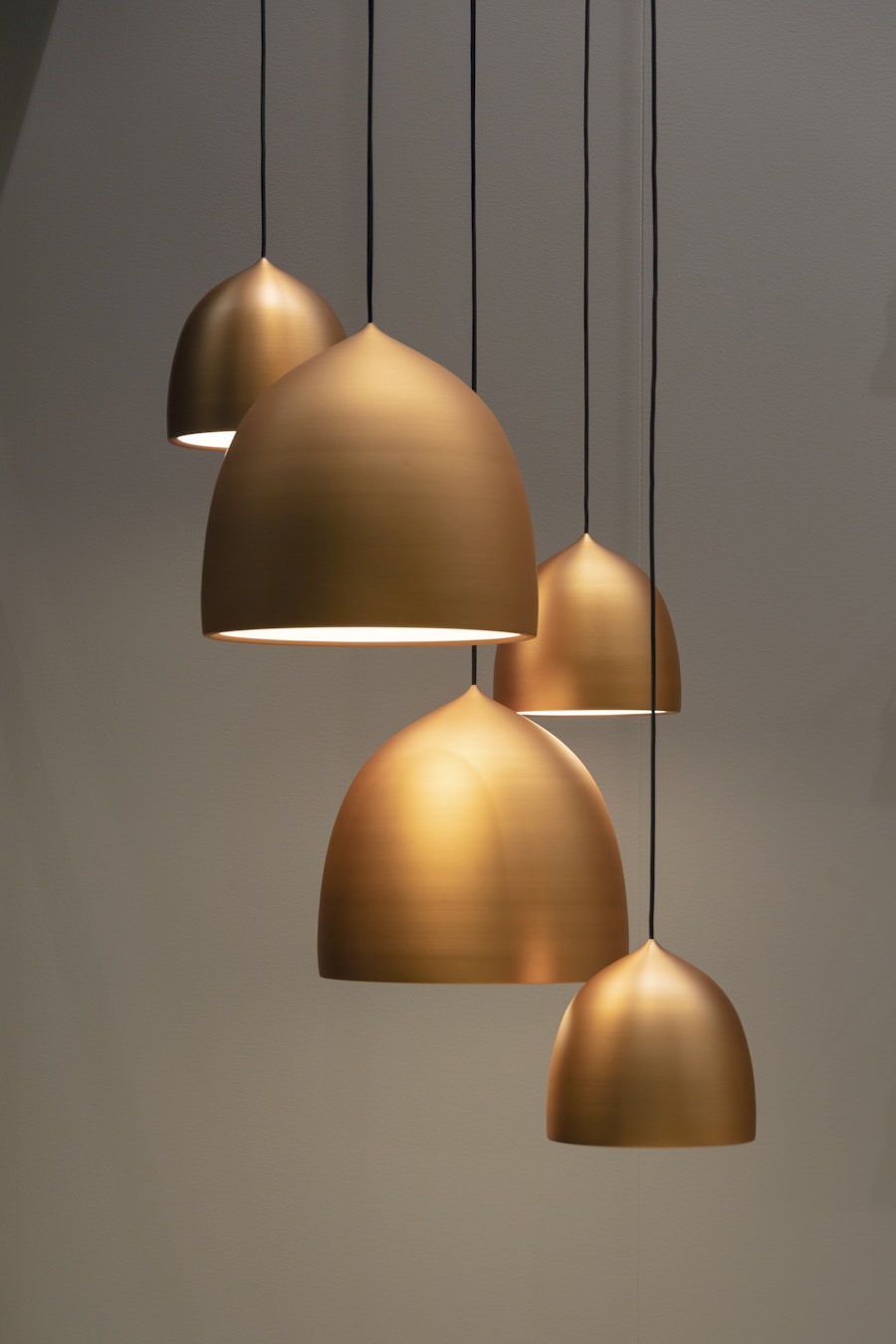Decorative glass table lamp